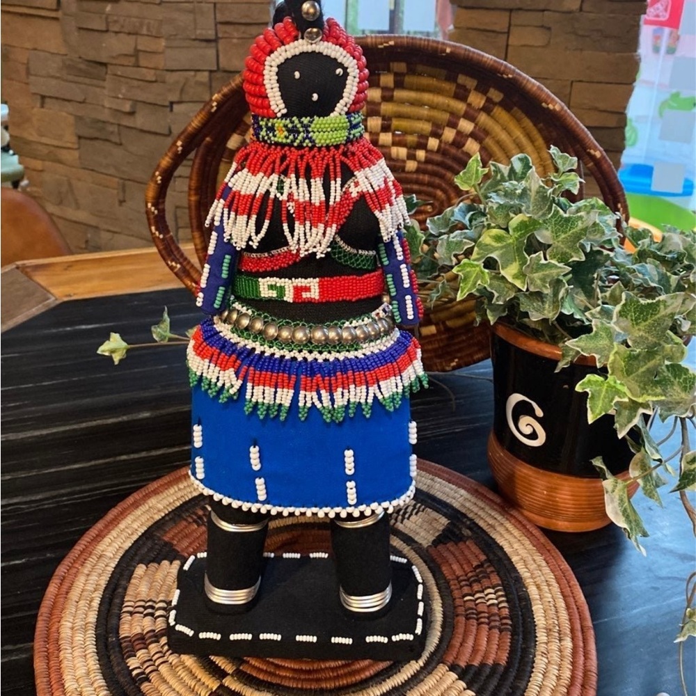 Vintage Ndebele African Zulu Folk Art doll